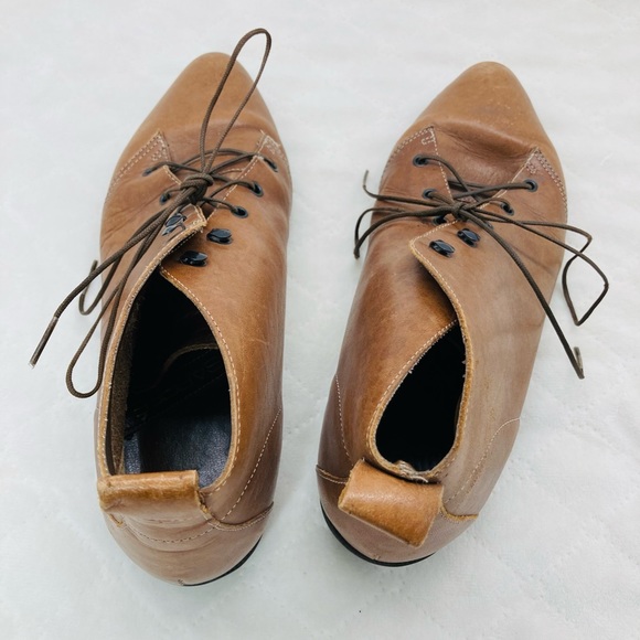 Vintage Sabree Lace Up Leather Booties - Picture 7 of 14